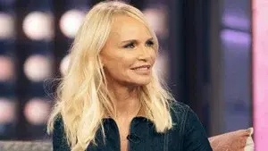 Kristin Chenoweth Cameo-oke, Aldis Hodge, Alex Aster